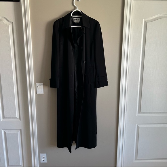 Lovely Long Black Trench/Dress Coat with belt. Great for dressing up or down - Picture 2 of 16